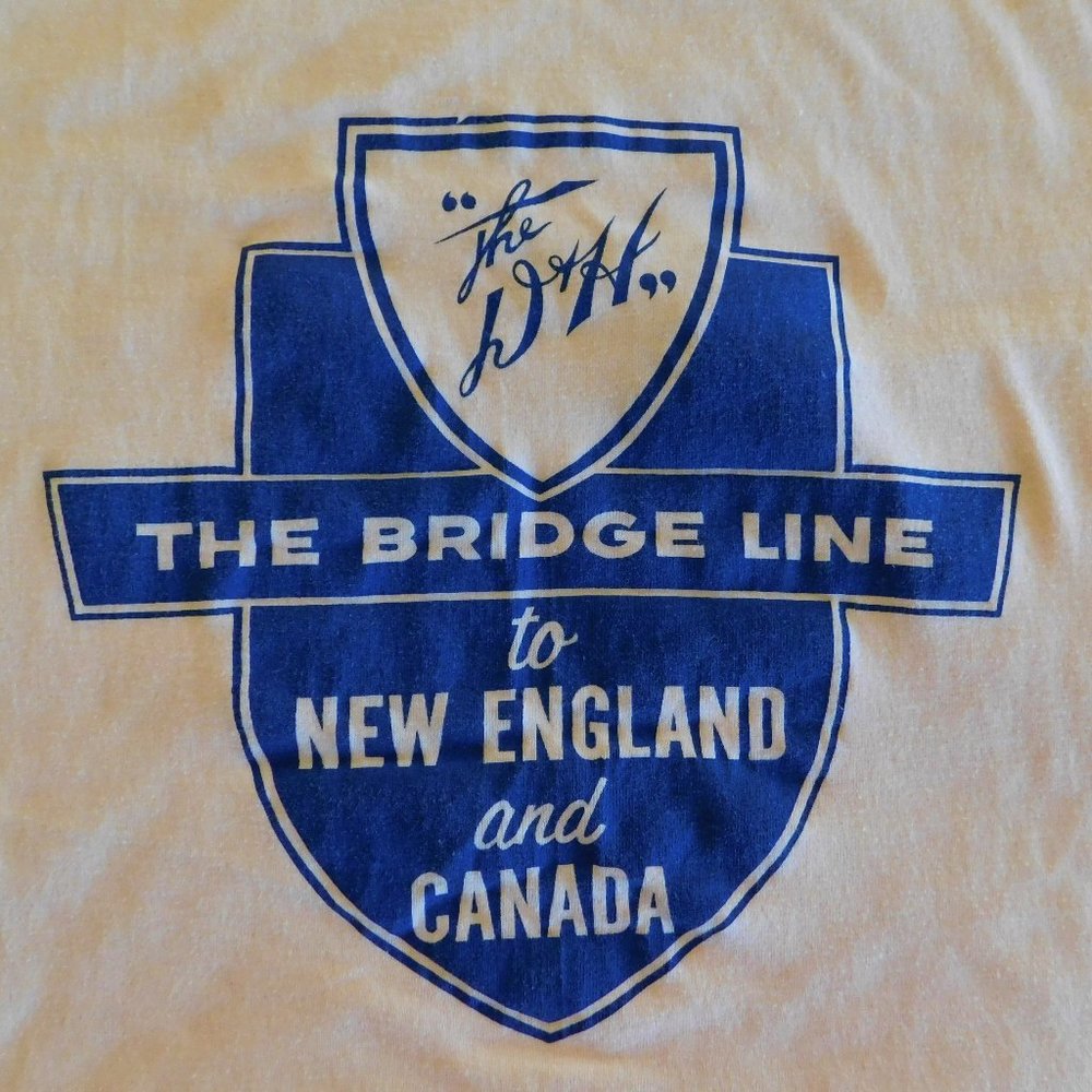 Vintage Rail Scene Delaware & Hudson Railroad T-Shirt, Size Large